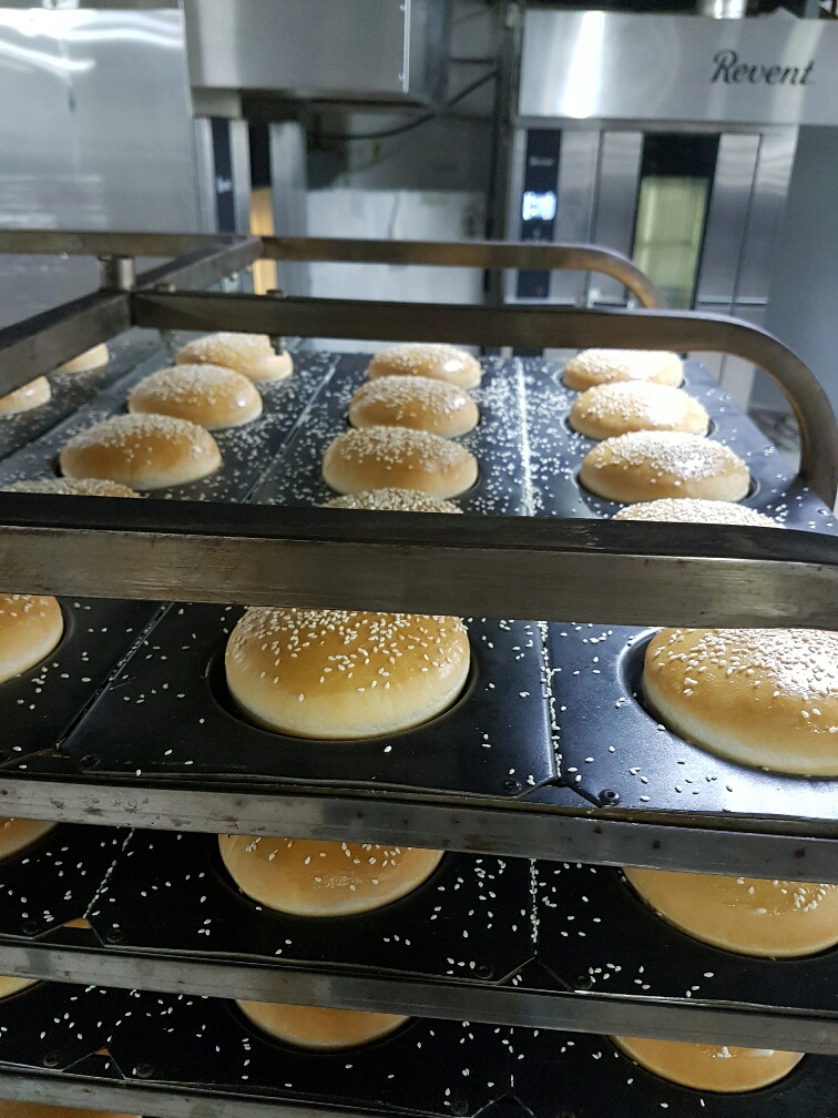 листы для гамбургеров - выпекание продукции противни для гамбургеров с антипригарным покрытием - выпекание продукции